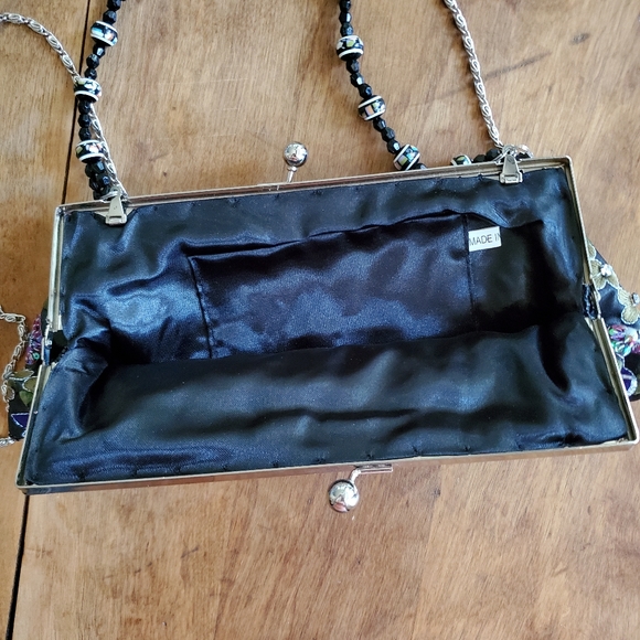 Colorful Beaded Clutch w/ Detachable Straps - Picture 4 of 9